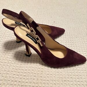 Nine West Burgundy Veroni Suede Slingback Heels with Gold Chain detailing